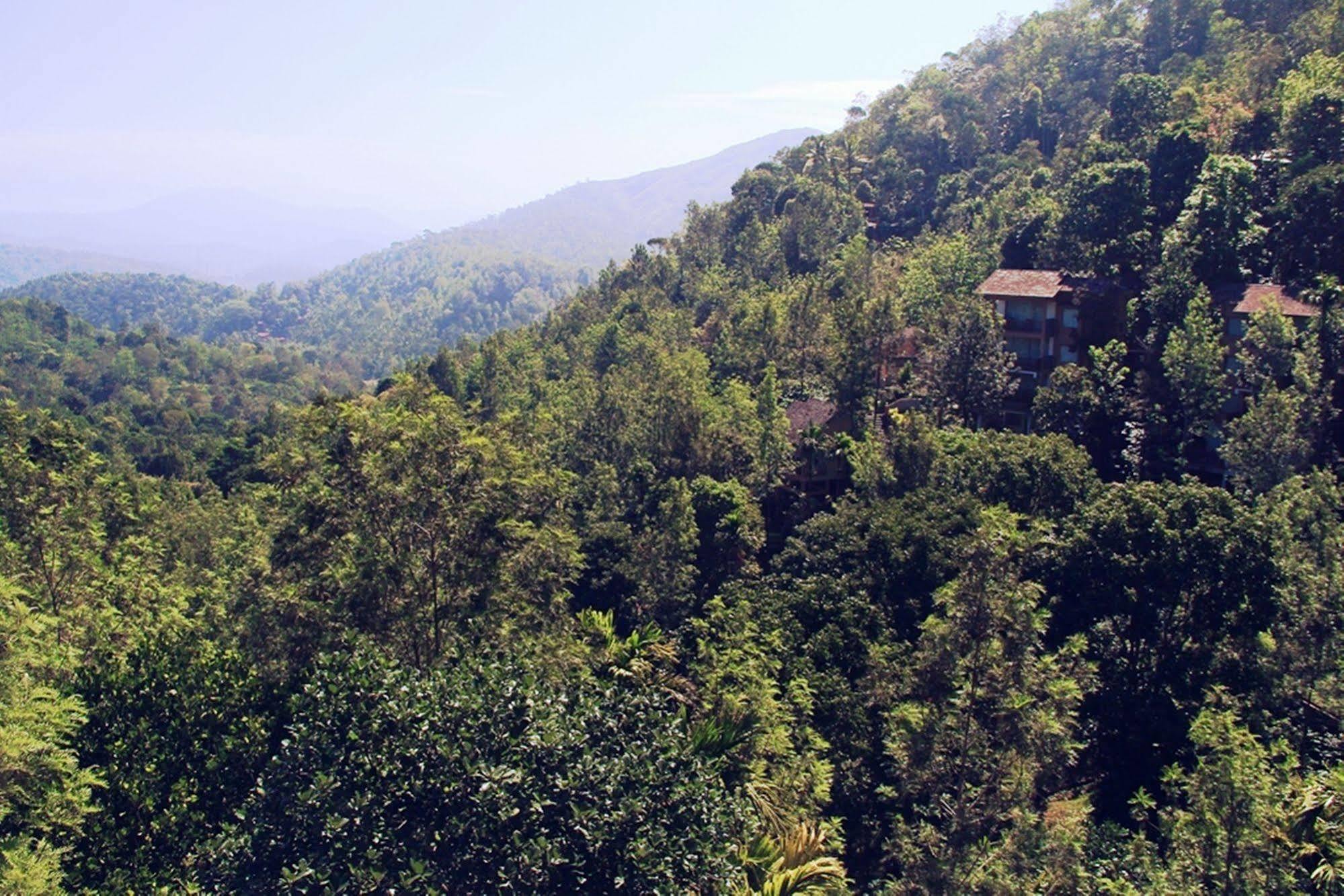 Oxygen Resorts Thekkady Extérieur photo